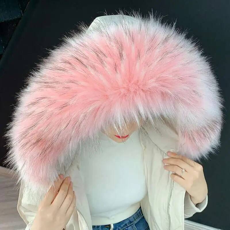 Winter Clothing Essentials - Odpinany kołnierz ze sztucznego futra Bardzo