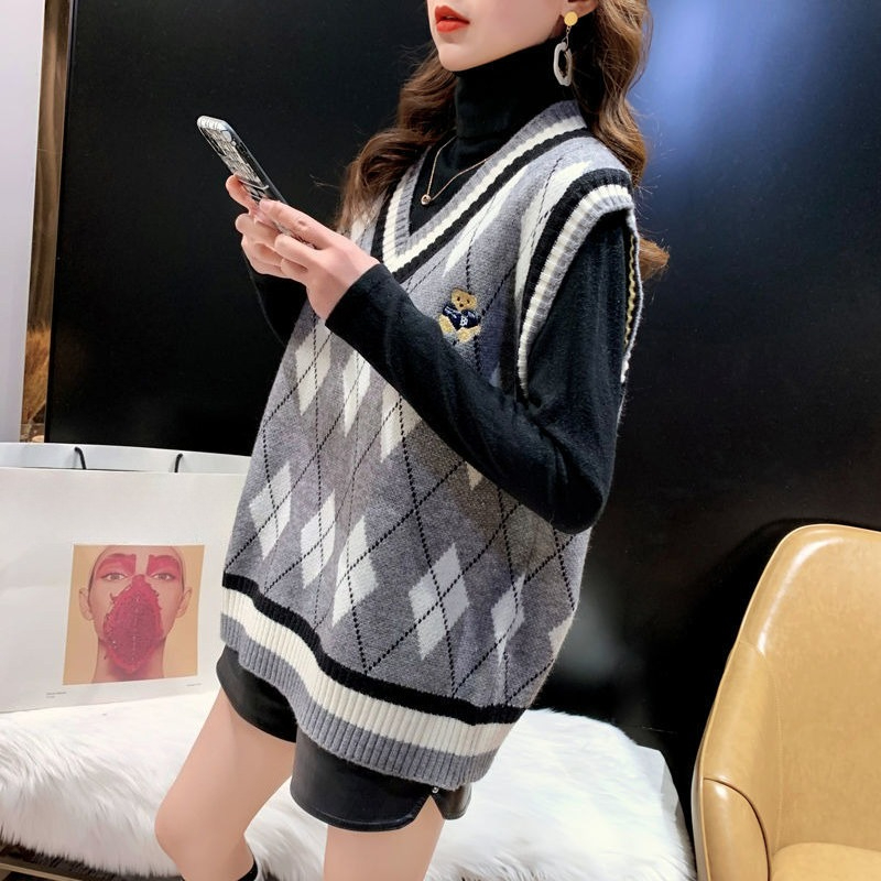 Czerwone dzianinowe kamizelki  – Winter Clothing Aesthetic recenzja i cena